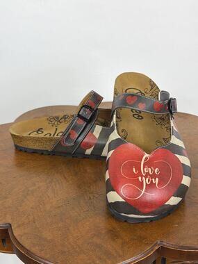 NIB Calceo Red Multicolored I Love You Vegan Leather Mules Size 10
